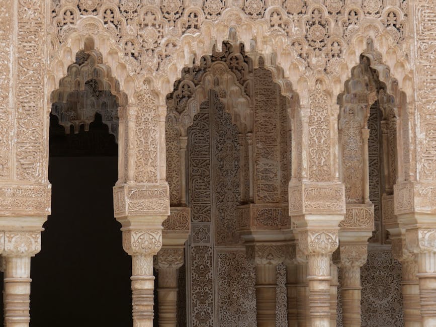 Hafıza Sarayı tekniği uygulayan öğrenci ders notları üzerinde çalışıyor